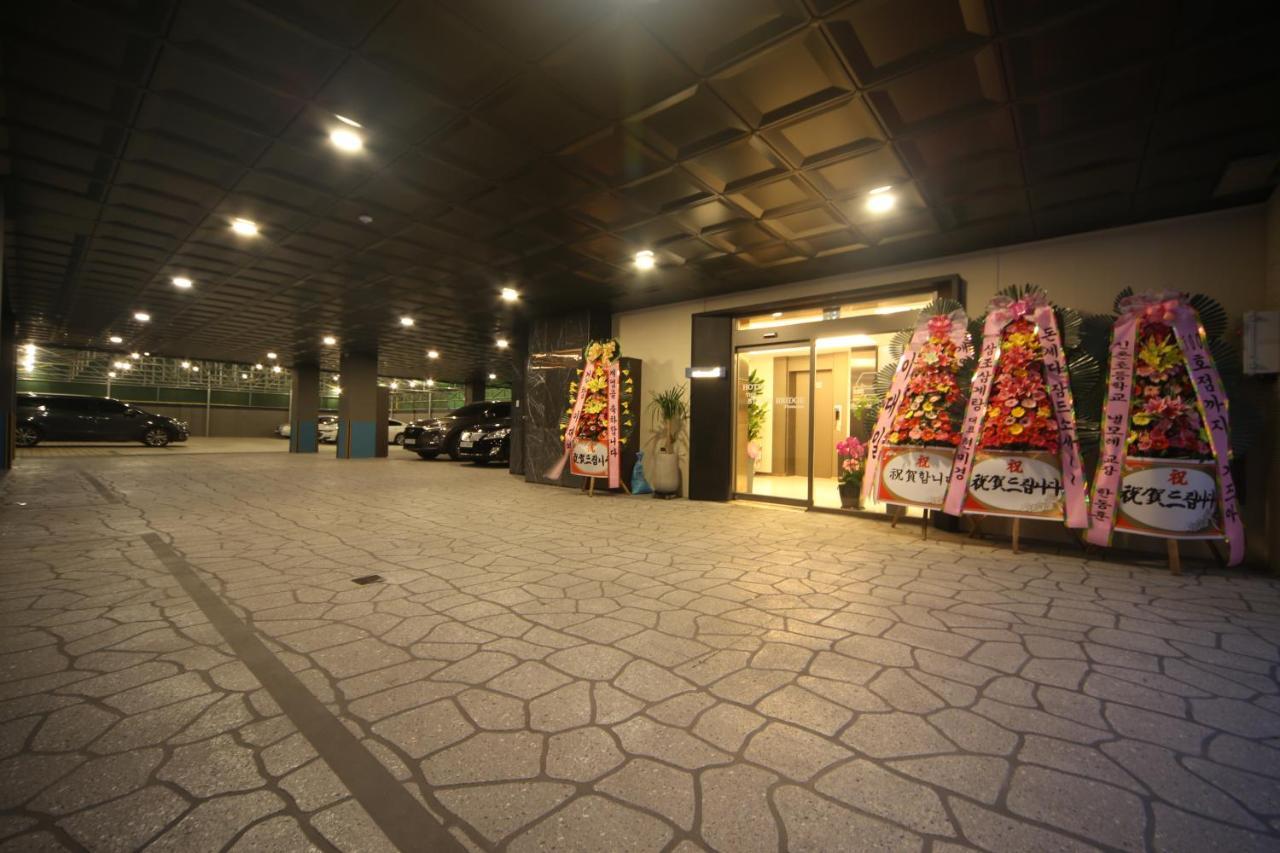 The Stone Bridge Hotel Sasang Busan Exterior foto