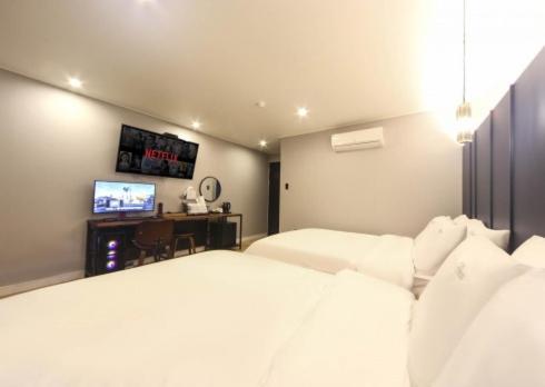 The Stone Bridge Hotel Sasang Busan Exterior foto